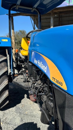 Trator New Holland TT3840 ano 2013