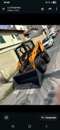 Mini Carregadeira Case SR175 ano 2014