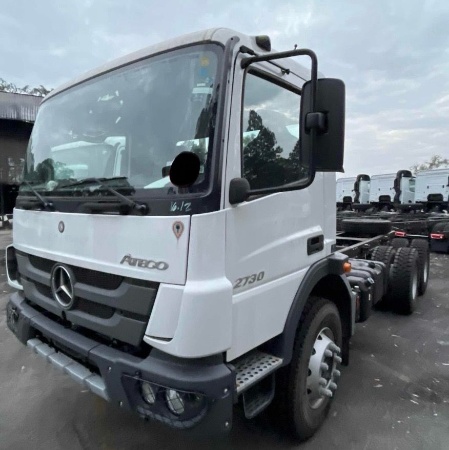Caminhão Mercedes Benz Atego 2730