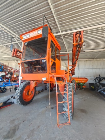 Pulverizador Autopropelido Jacto UNIPORT 2000 ano 2002