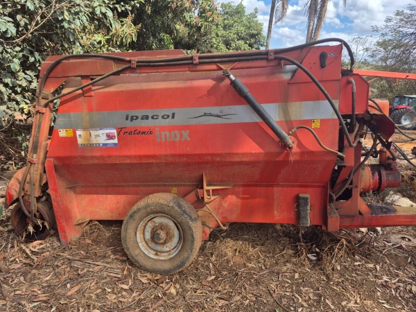 Vagão Forrageiro Ipacol Tratormix ano 2019