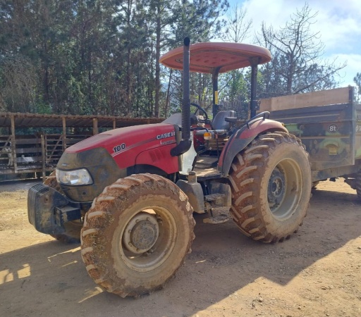 Trator Case Farmall 100 ano 2021