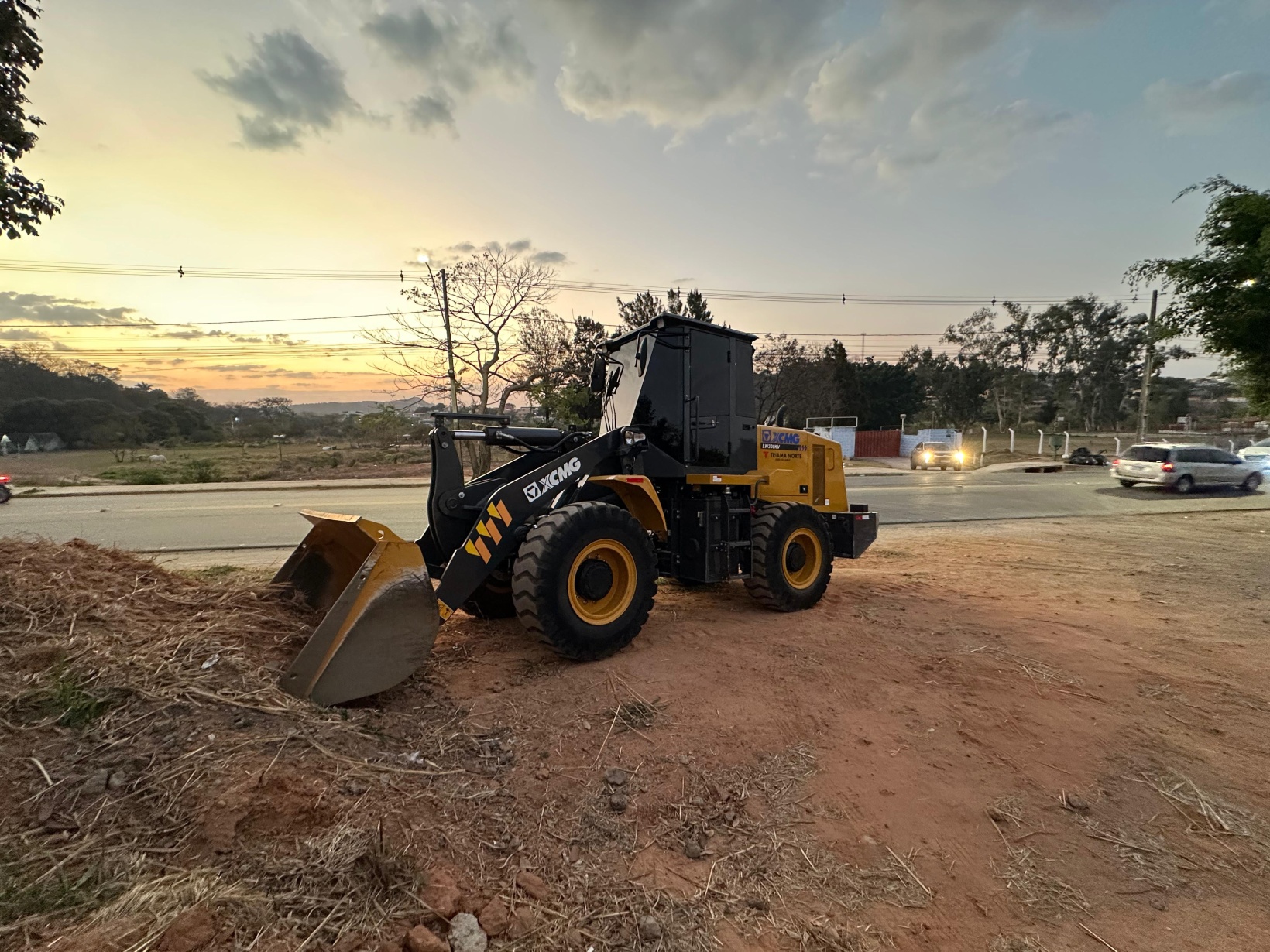 Pá Carregadeira XCMG LW300KV ano 2025