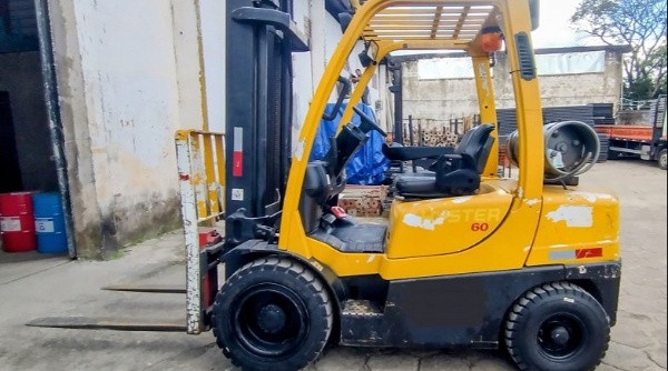 Empilhadeira Hyster H60FT ano 2007