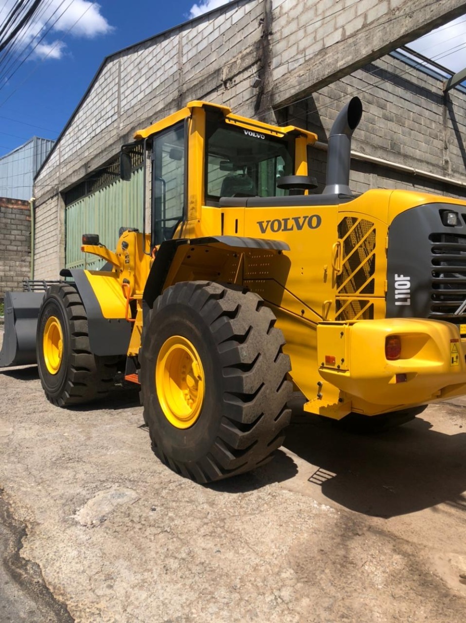 Pá Carregadeira Volvo L110F ano 2014