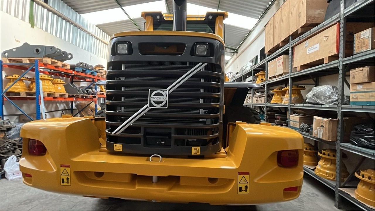 Pá Carregadeira Volvo L90F ano 2019