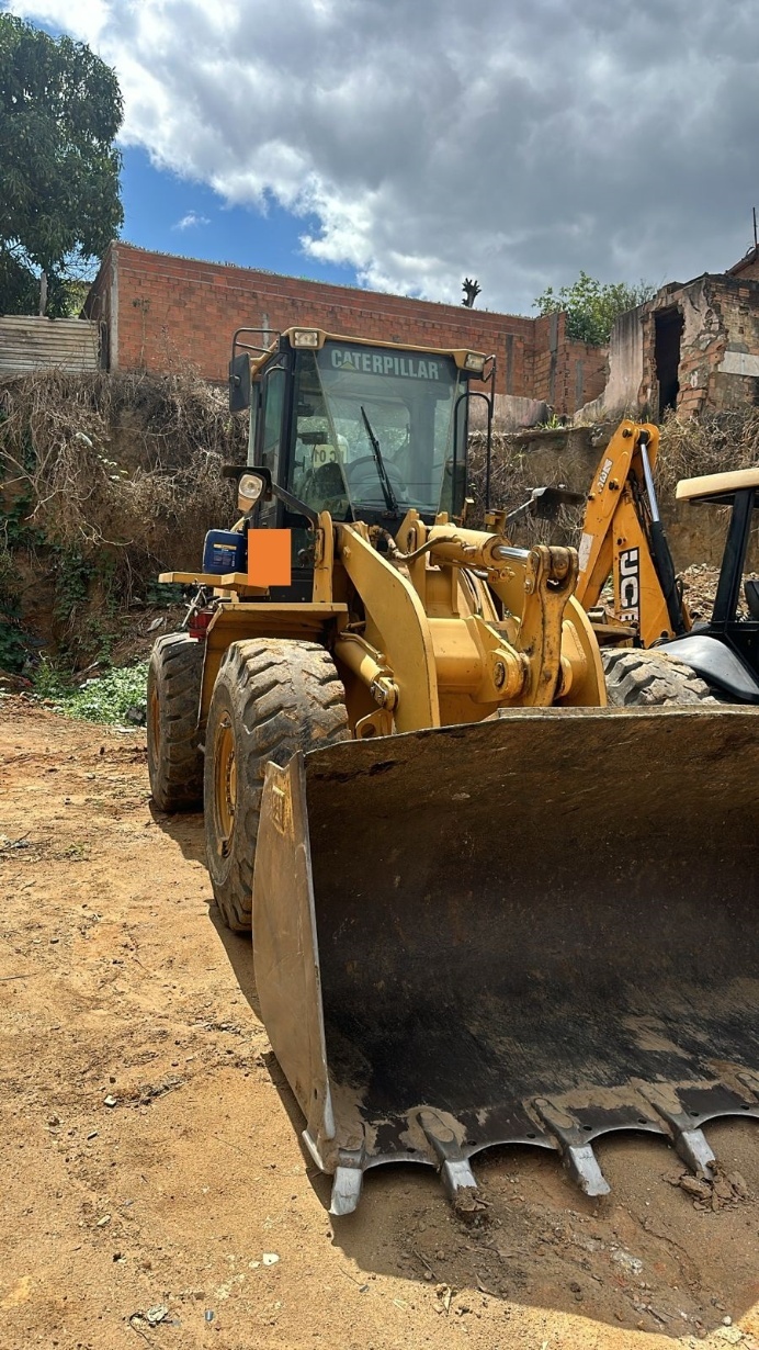 Pá Carregadeira Caterpillar 938H ano 2012
