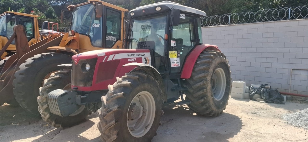 Trator Massey Ferguson 4297 ano 2013