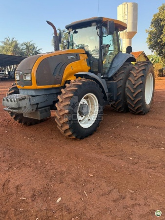 Trator Valtra BT 210 ano 2013