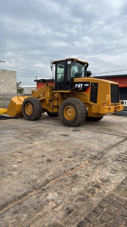 Pá Carregadeira Caterpillar 938H ano 2011