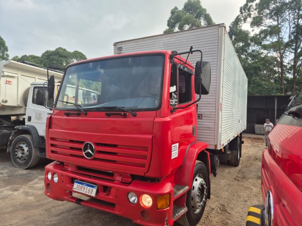 Caminhão Mercedes Benz L1418 ano 2003