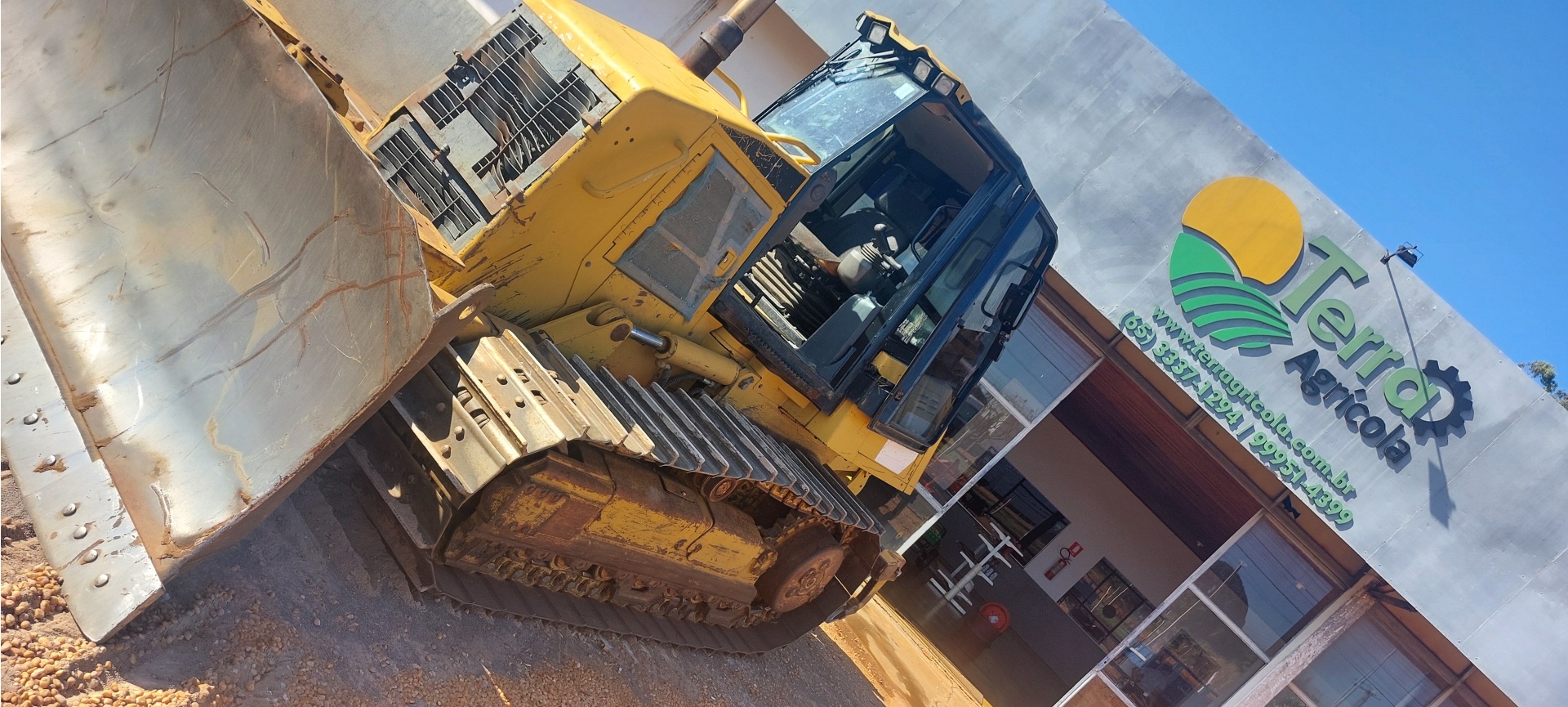 Trator de Esteira Caterpillar D6K