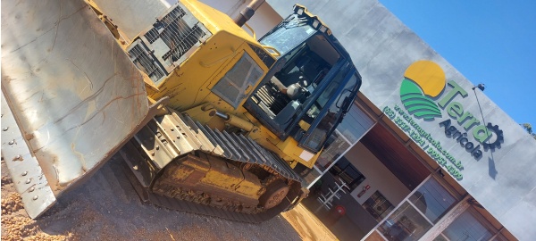 Trator de Esteira Caterpillar D6K