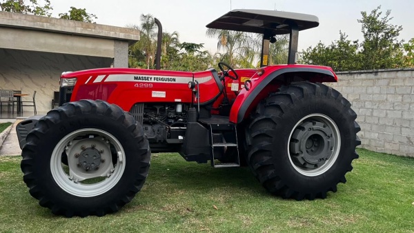 Trator Massey Ferguson 4299 ano 2016