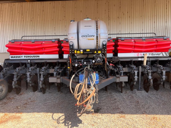 Semeadeira Massey Ferguson Série MF 700 CFS Precision Planting ano 2020