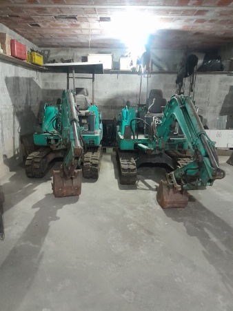 Mini Escavadeira Yanmar SV08 ano 2000
