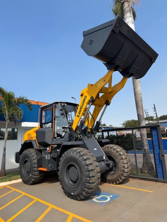 Pá Carregadeira Liugong 838T