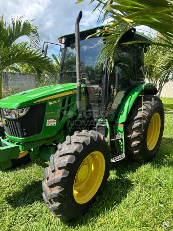 Trator John Deere 5080E ano 2021