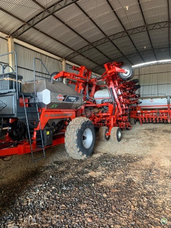 Plantadeira Kuhn Versa Airflow ano 2019