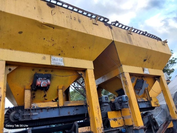 Usina de Asfalto Lintec-Ixon LX SCM MIXER 300 ano 2022