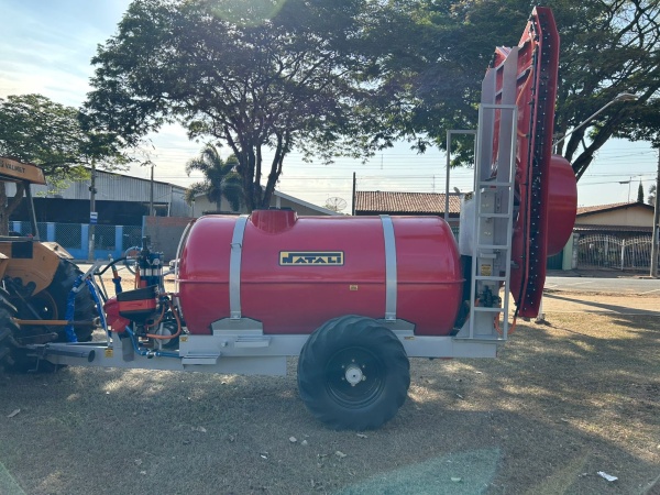 Pulverizador Natali Atomizador Marca: Natali Modelo: Bilateral ano 2015