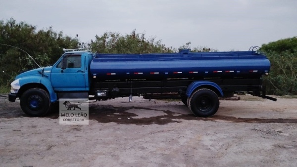Caminhão Ford F-12000 ano 1993