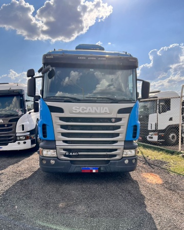 Caminhão Scania R440 ano 2013