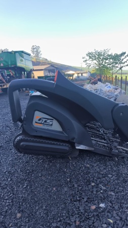 Plataforma GTS Plataforma de Milho GTS ano 2016