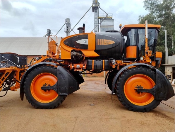 Pulverizador Autopropelido Jacto Uniport 3030 ano 2016