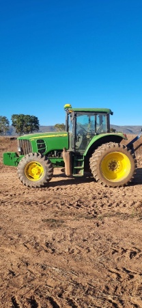 Trator John Deere 6135J ano 2024