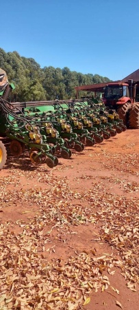 Plantadeira John Deere DB 74 ano 2015