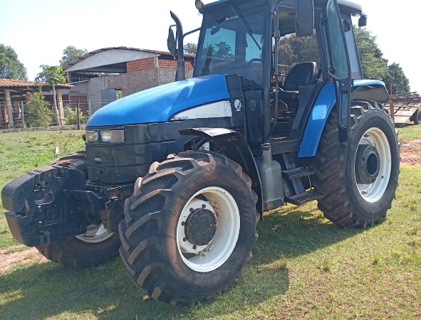 Trator New Holland TS 6020 ano 2011