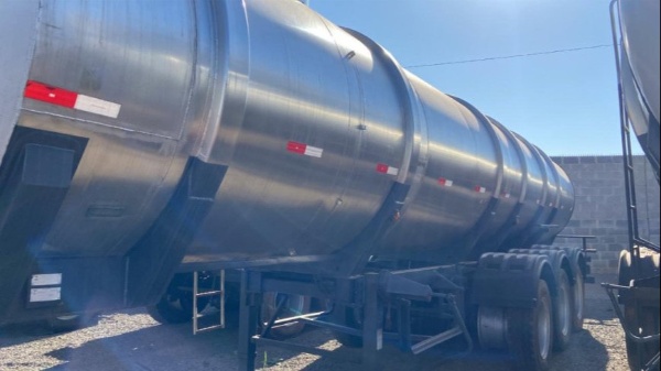 Carroceria Liess Carreta inox ano 1990