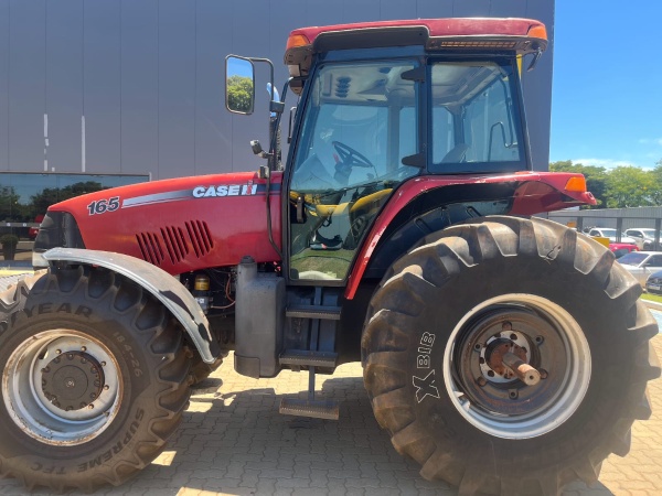 Trator Case MAXXUM 165 ano 2009