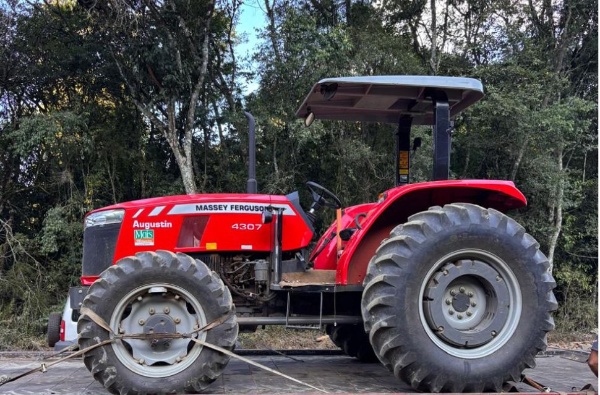 Trator Massey Ferguson 4307 ano 2022