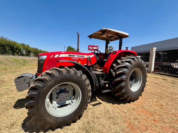 Trator Massey Ferguson MF 4292 XTRA ano 2023