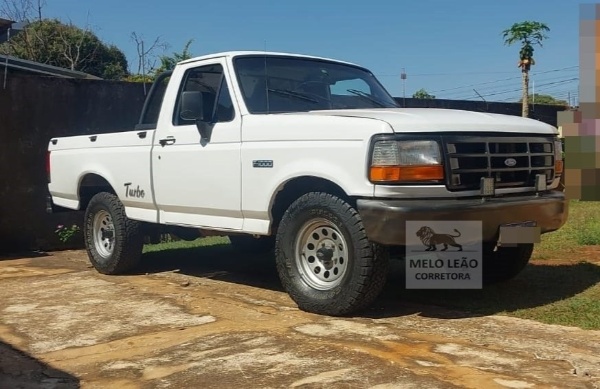Caminhão Ford F1000 ano 1997