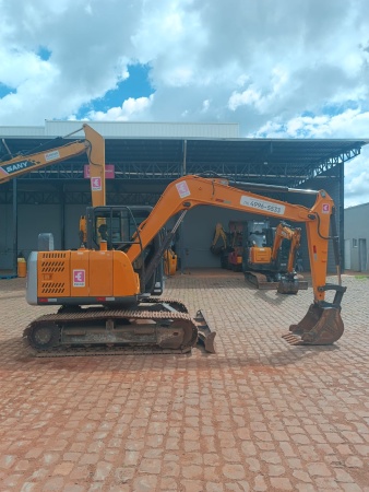 Mini Escavadeira SANY SY75 C ano 2012