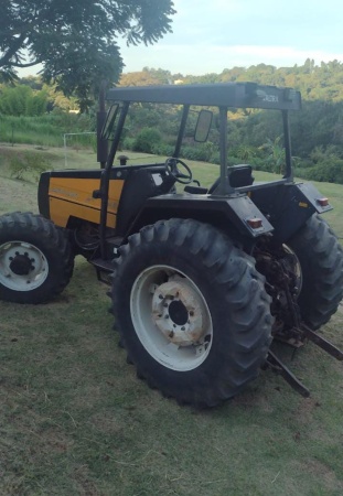 Trator Valtra 885 S ano 2000