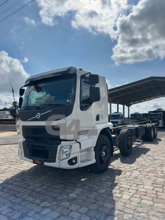 Caminhão Volvo VM 360 ano 2023