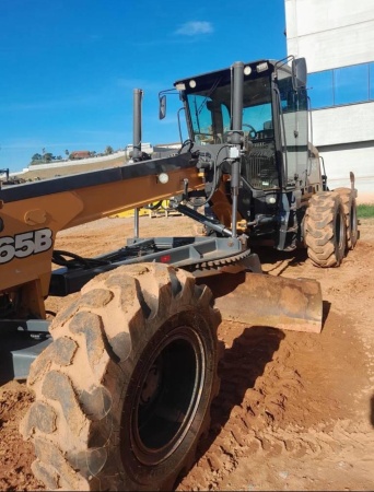 Motoniveladora Case 865B ano 2020 - 865B - Máquinas de Linha Amarela