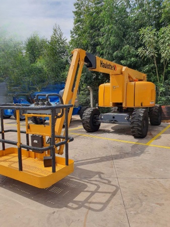 Plataforma HAULOTTE HA 20PX ano 2012
