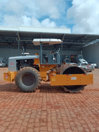 Rolo Compactador Müller VAP70 ano 2006