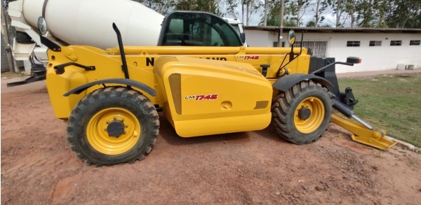 Manipulador Telescópico New Holland LM1745 ano 2016