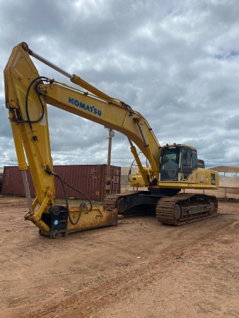 Escavadeira Komatsu PC450lc ano 2007