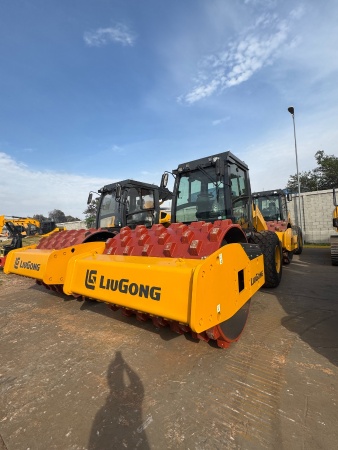 Rolo Compactador Liugong 6612E ano 2025