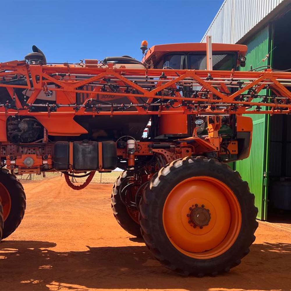 Pulverizador Autopropelido Jacto 3030 Uniport ano 2014