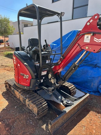 Mini Escavadeira Yanmar VIO20 ano 2024