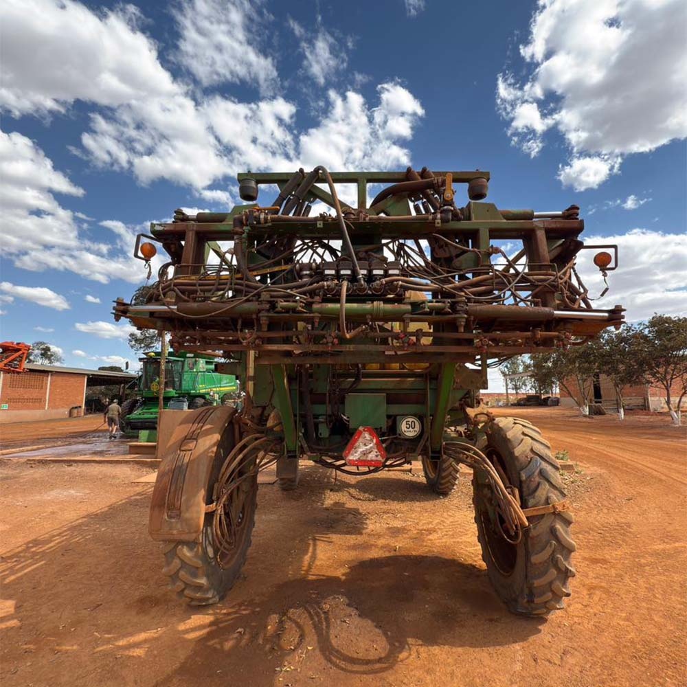 Pulverizador Autopropelido John Deere 4730 ano 2013