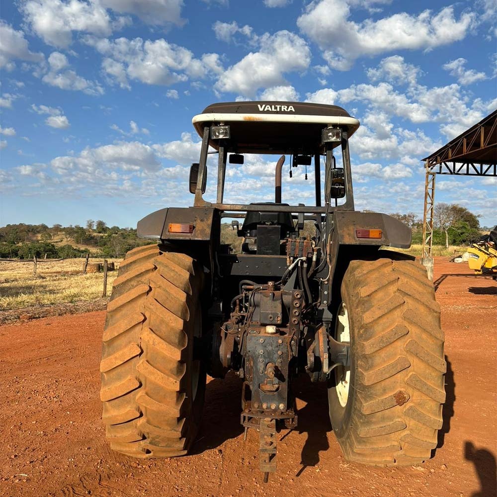 Trator New Holland BH165 ano 2002
